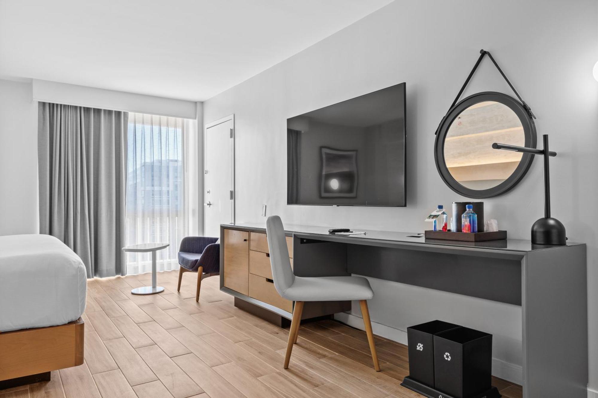 Готель Doubletree By Hilton New York Jfk Airport Екстер'єр фото