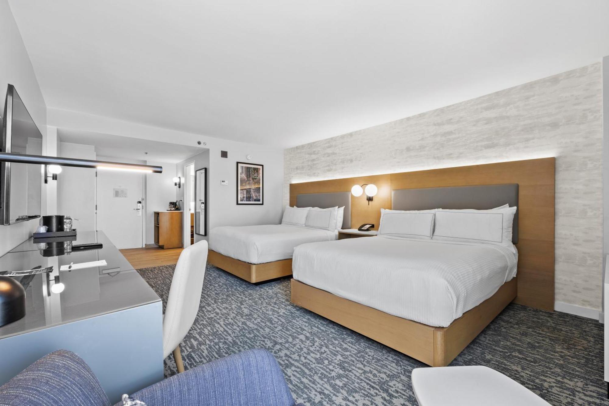 Готель Doubletree By Hilton New York Jfk Airport Екстер'єр фото